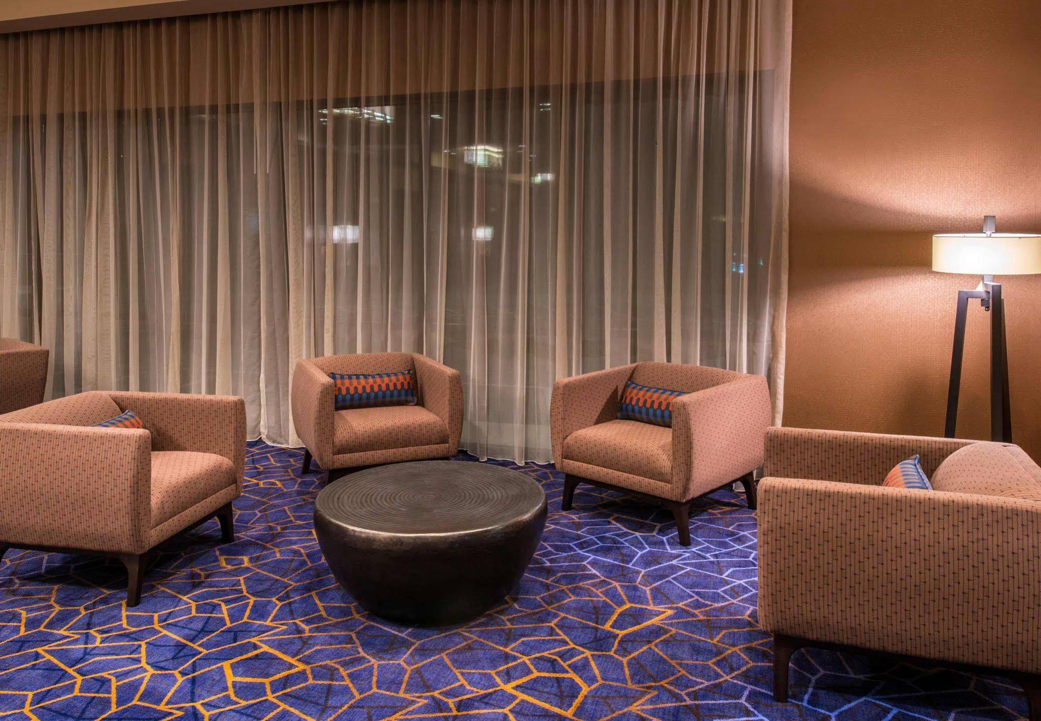 Hotel Courtyard By Marriott